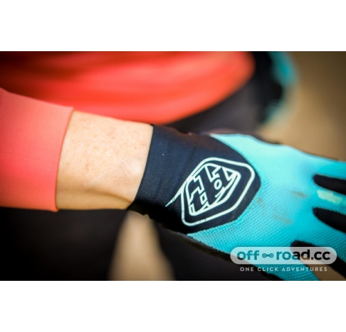 Вело рукавички TLD WMN ACE 2.0 GLOVE [ORCHID] M