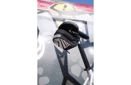 Сумка підсідельна Green Cycle Clipo, зі світловідбивачем, на рейли, 14,2х8х6,4 см, чорний Сумка підсідельна Green Cycle Clipo, зі світловідбивачем, на рейли, 14,2х8х6,4 см, чорний