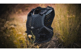 Захист тіла TLD ROCKFIGHT CHEST PROTECTOR [Black] XS/SM