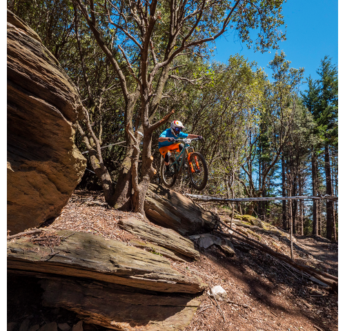 Шлем Urge Archi-Enduro серебристо оранжево белый М (57-58см)